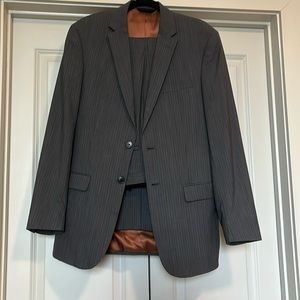 Jos A Bank Slim Fit Gray Suit